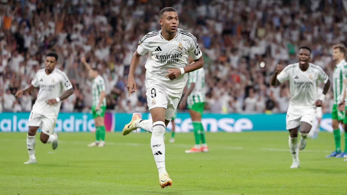 Mbappé finalmente se despidió de su sequía de goles, anotando dos goles para ayudar al Real Madrid a ganar 3 puntos
